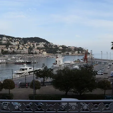 Port De 3 Pieces Vue Mer